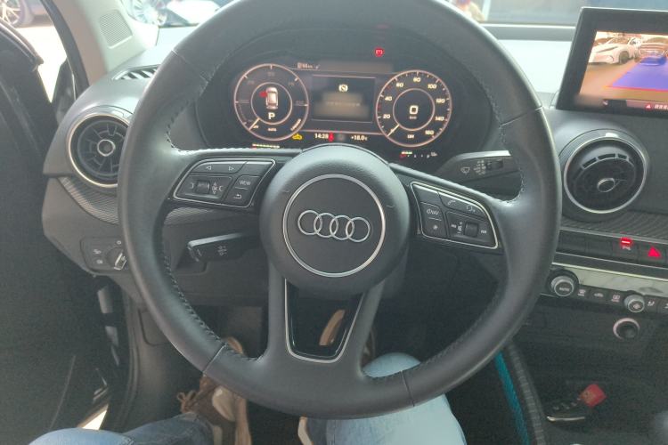 Used Audi Q2L e-tron 2019 Q2L e-tron Pure Electric Smart Enjoyment Model Steering Wheel