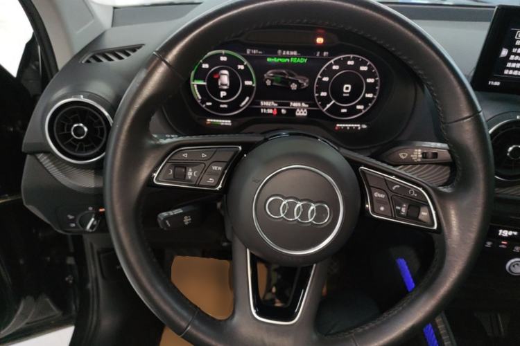 Used Audi Q2L e-tron 2019 Q2L e-tron Pure Electric Smart Enjoyment Model Steering Wheel