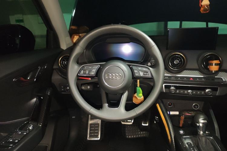Used Audi Q2L e-tron 2019 Q2L e-tron Pure Electric Smart Style Steering Wheel