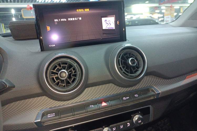 Used Audi Q2L e-tron 2019 Q2L e-tron Pure Electric Smart Style Audio And AC Panel