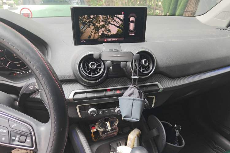 Used Audi Q2L e-tron 2019 Q2L e-tron Pure Electric Smart Enjoyment Model Audio And AC Panel