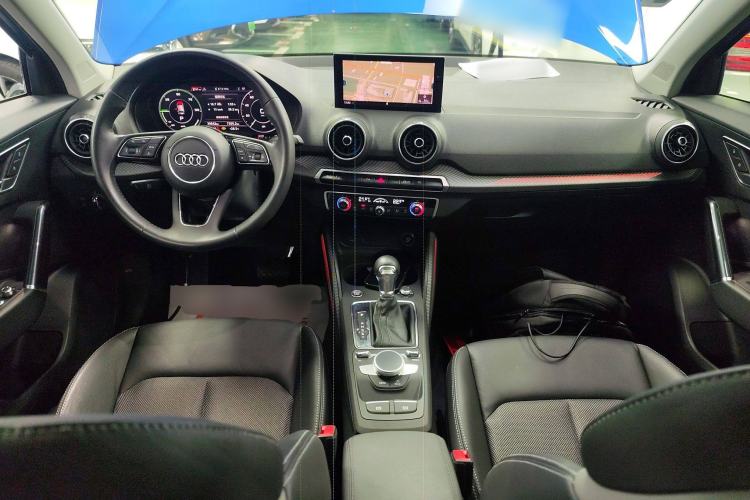 Used Audi Q2L e-tron 2019 Q2L e-tron Pure Electric Smart Enjoyment Model Center Console