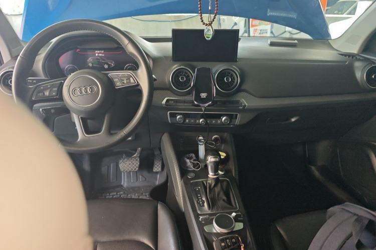 Used Audi Q2L e-tron 2019 Q2L e-tron Pure Electric Smart Style Center Console