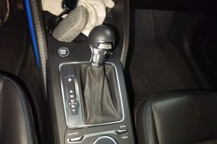Used Audi Q2L e-tron 2019 Q2L e-tron Pure Electric Smart Style Gear Lever
