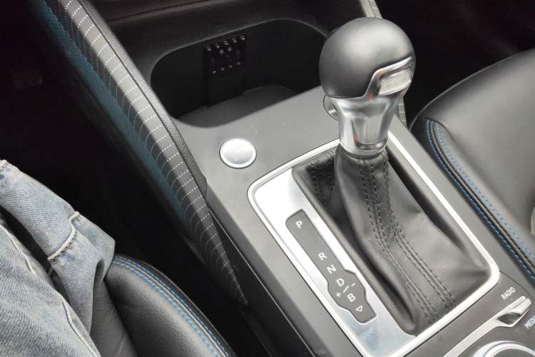 Used Audi Q2L e-tron 2019 Q2L e-tron Pure Electric Smart Enjoyment Model Gear Lever