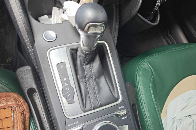 Used Audi Q2L e-tron 2019 Q2L e-tron Pure Electric Smart Enjoyment Model Gear Lever