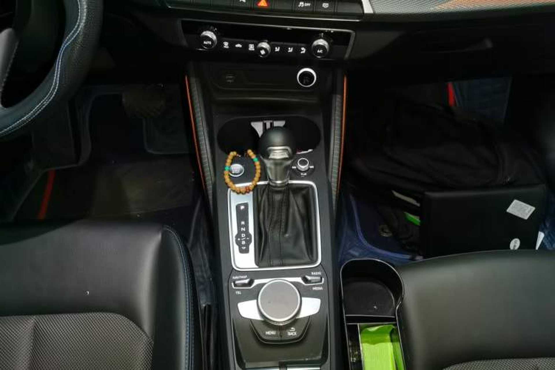 Used Audi Q2L e-tron 2019 Q2L e-tron Pure Electric Smart Enjoyment Model Gear Lever