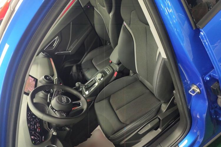 Used Audi Q2L e-tron 2019 Q2L e-tron Pure Electric Smart Enjoyment Model Left Front Seat