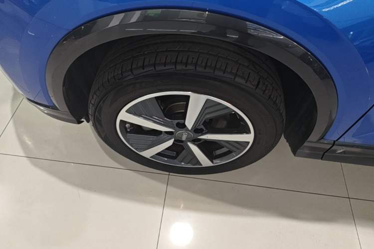 Used Audi Q2L e-tron 2019 Q2L e-tron Pure Electric Smart Enjoyment Model Left Front Wheel Hub