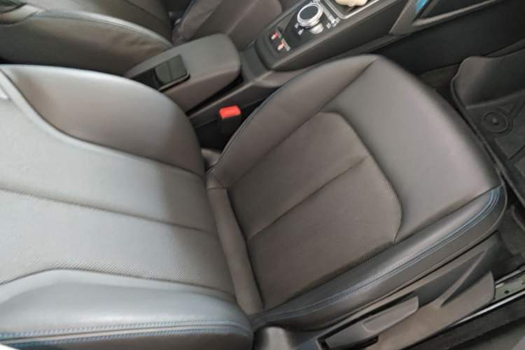Used Audi Q2L e-tron 2019 Q2L e-tron Pure Electric Smart Style Right Front Seat