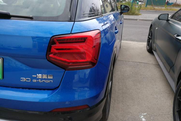 Used Audi Q2L e-tron 2019 Q2L e-tron Pure Electric Smart Enjoyment Model Right Rear Taillight