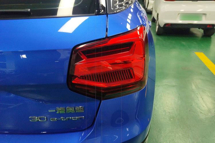 Used Audi Q2L e-tron 2019 Q2L e-tron Pure Electric Smart Enjoyment Model Right Rear Taillight