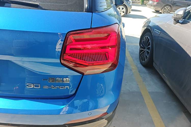 Used Audi Q2L e-tron 2019 Q2L e-tron Pure Electric Smart Enjoyment Model Right Rear Taillight