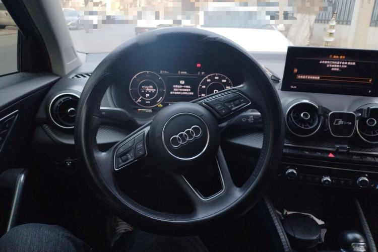 Used Audi Q2L e-tron 2019 Q2L e-tron Pure Electric Smart Enjoyment Model Steering Wheel