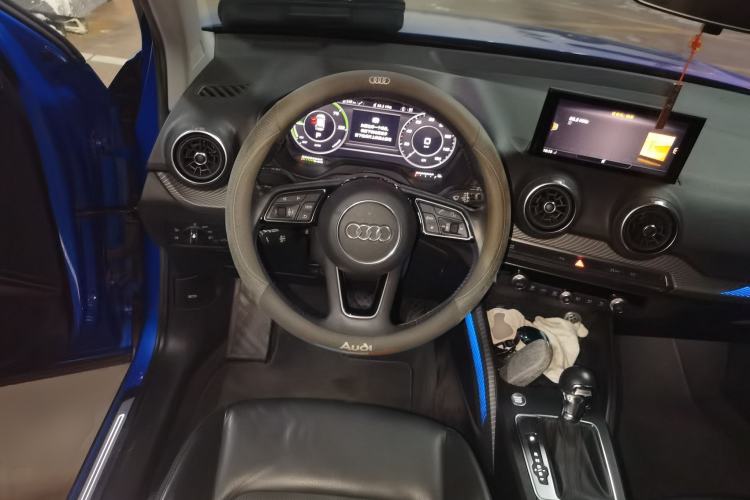 Used Audi Q2L e-tron 2019 Q2L e-tron Pure Electric Smart Style Steering Wheel