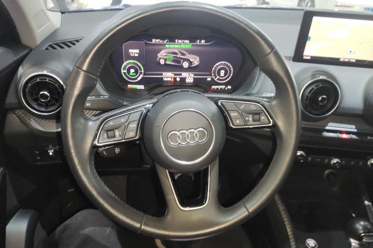 Used Audi Q2L e-tron 2019 Q2L e-tron Pure Electric Smart Enjoyment Model Steering Wheel