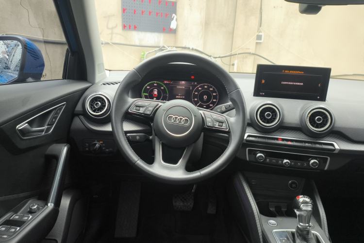 Used Audi Q2L e-tron 2019 Q2L e-tron Pure Electric Smart Enjoyment Model Steering Wheel