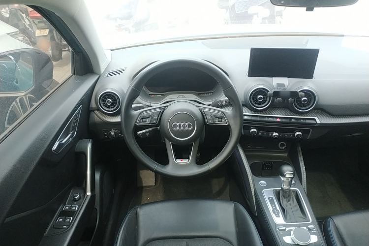 Used Audi Q2L e-tron 2019 Q2L e-tron Pure Electric Smart Style Steering Wheel