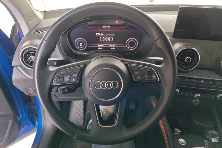 Used Audi Q2L e-tron 2019 Q2L e-tron Pure Electric Smart Enjoyment Model Steering Wheel