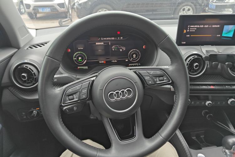 Used Audi Q2L e-tron 2019 Q2L e-tron Pure Electric Smart Enjoyment Model Steering Wheel