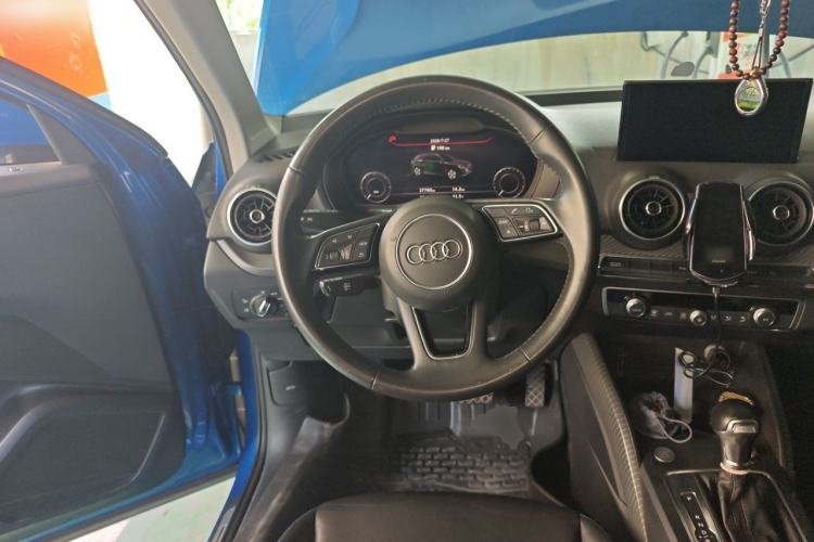 Used Audi Q2L e-tron 2019 Q2L e-tron Pure Electric Smart Style Steering Wheel