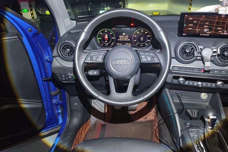 Used Audi Q2L e-tron 2019 Q2L e-tron Pure Electric Smart Enjoyment Model Steering Wheel