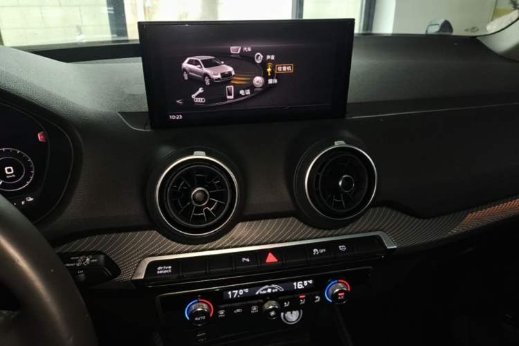 Used Audi Q2L e-tron 2019 Q2L e-tron Pure Electric Smart Enjoyment Model Audio And AC Panel