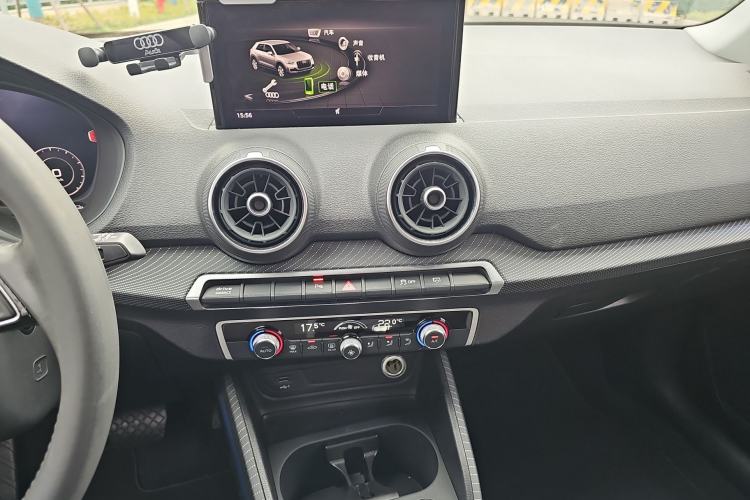 Used Audi Q2L e-tron 2019 Q2L e-tron Pure Electric Smart Style Audio And AC Panel