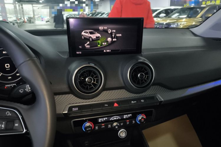 Used Audi Q2L e-tron 2019 Q2L e-tron Pure Electric Smart Enjoyment Model Audio And AC Panel