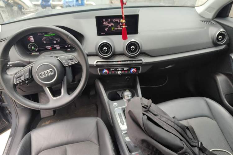 Used Audi Q2L e-tron 2019 Q2L e-tron Pure Electric Smart Style Center Console