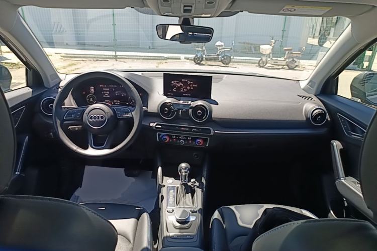 Used Audi Q2L e-tron 2019 Q2L e-tron Pure Electric Smart Style Center Console