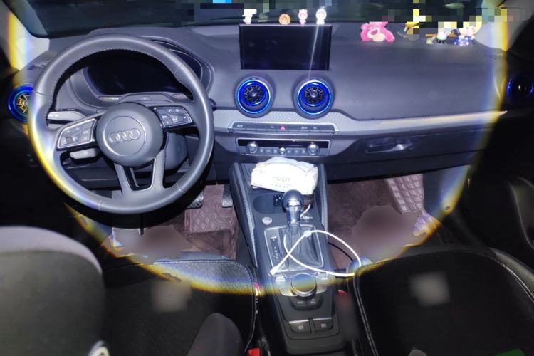 Used Audi Q2L e-tron 2019 Q2L e-tron Pure Electric Smart Enjoyment Model Center Console