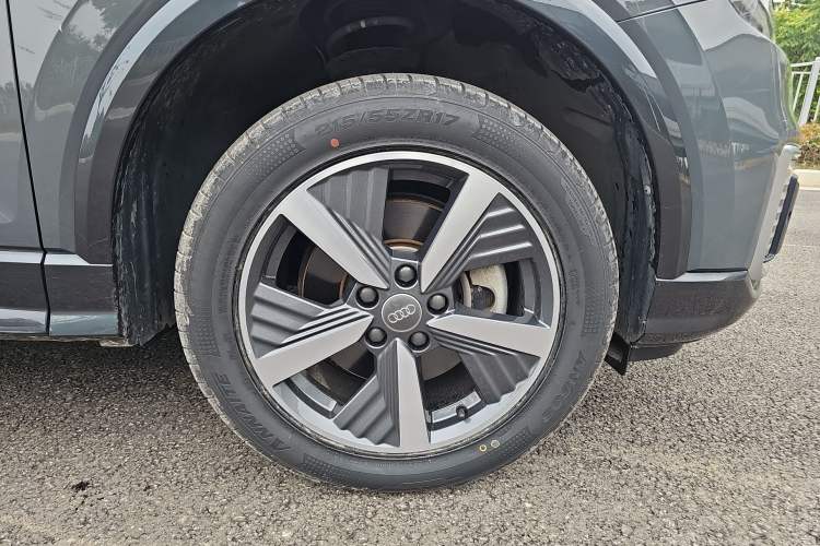 Used Audi Q2L e-tron 2019 Q2L e-tron Pure Electric Smart Style Exterior 4