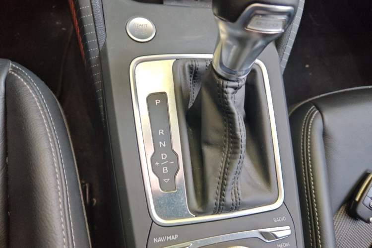 Used Audi Q2L e-tron 2019 Q2L e-tron Pure Electric Smart Style Gear Lever
