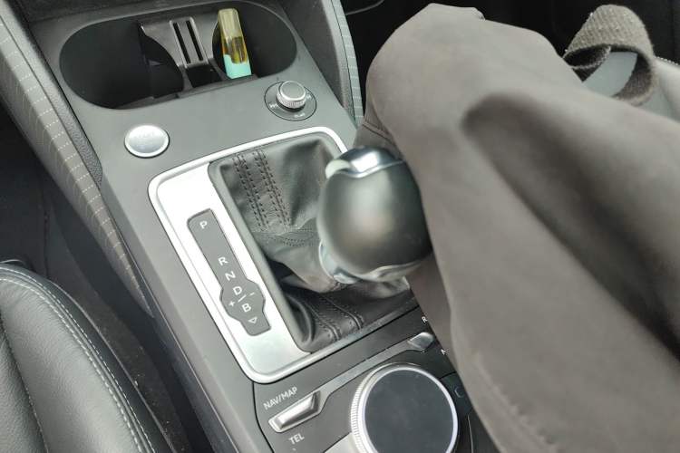 Used Audi Q2L e-tron 2019 Q2L e-tron Pure Electric Smart Style Gear Lever