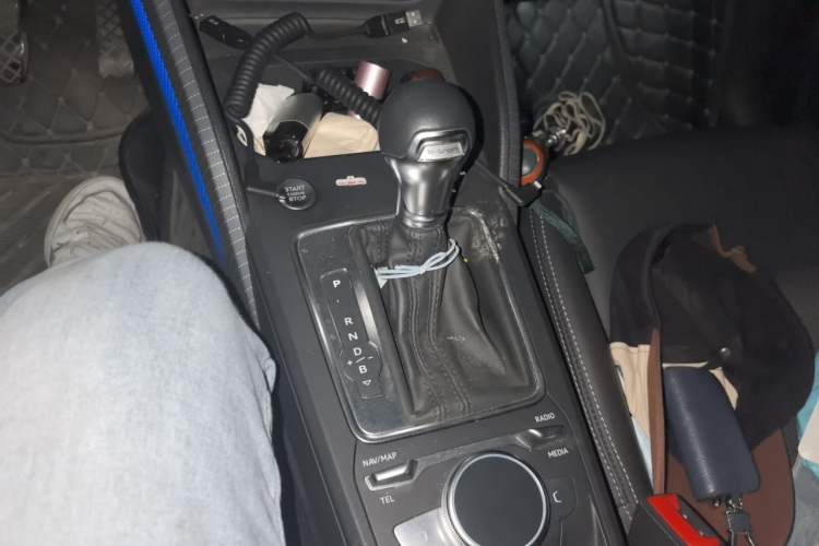 Used Audi Q2L e-tron 2019 Q2L e-tron Pure Electric Smart Style Gear Lever