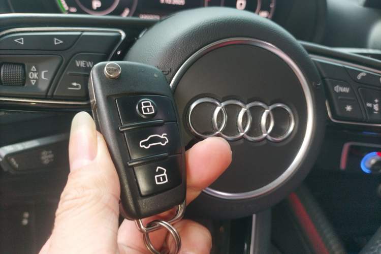 Used Audi Q2L e-tron 2019 Q2L e-tron Pure Electric Smart Style Interior 1