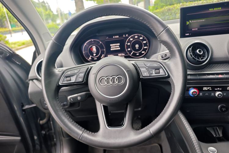 Used Audi Q2L e-tron 2019 Q2L e-tron Pure Electric Smart Enjoyment Model Interior 3