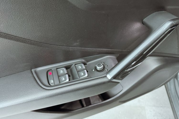 Used Audi Q2L e-tron 2019 Q2L e-tron Pure Electric Smart Enjoyment Model Interior 3