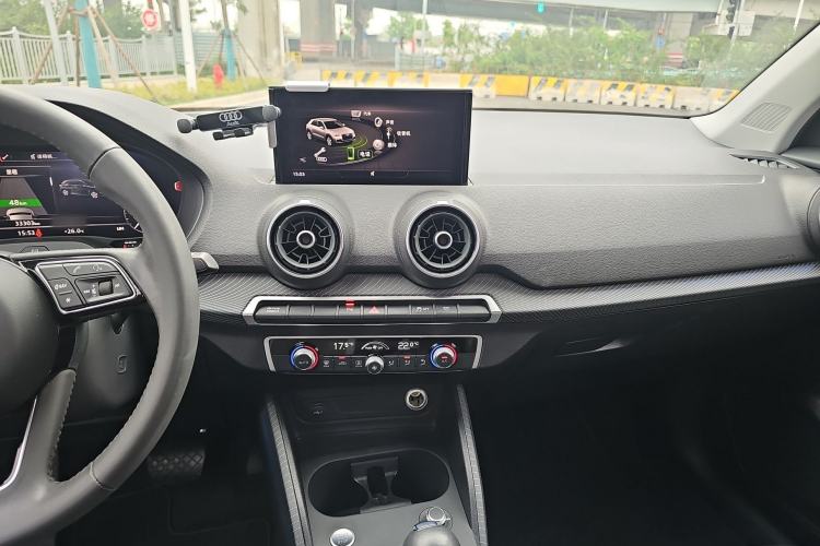 Used Audi Q2L e-tron 2019 Q2L e-tron Pure Electric Smart Style Interior 3