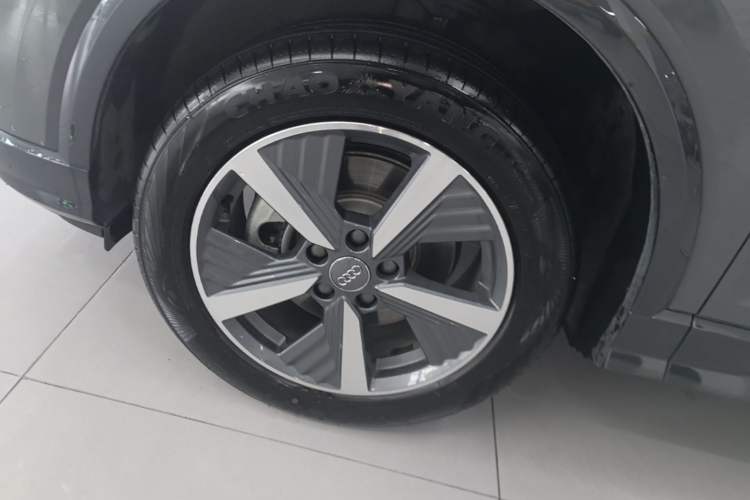 Used Audi Q2L e-tron 2019 Q2L e-tron Pure Electric Smart Enjoyment Model Left Front Wheel Hub