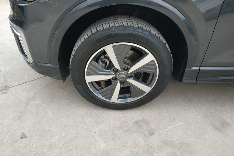 Used Audi Q2L e-tron 2019 Q2L e-tron Pure Electric Smart Enjoyment Model Left Front Wheel Hub