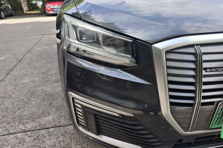 Used Audi Q2L e-tron 2019 Q2L e-tron Pure Electric Smart Enjoyment Model Right Front Headlight