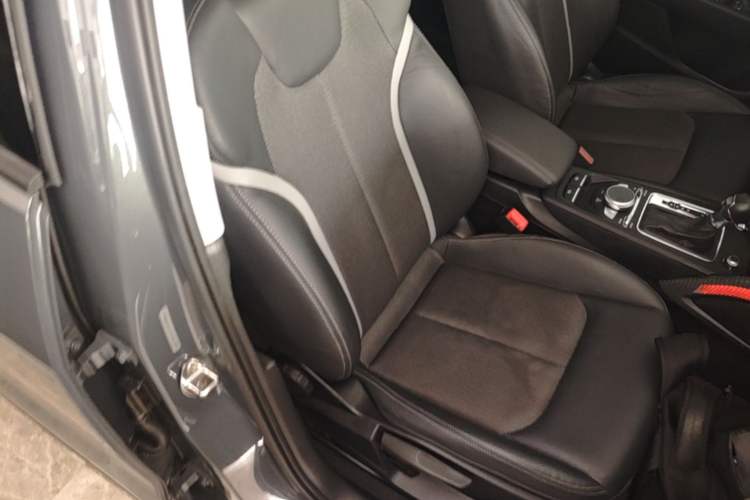 Used Audi Q2L e-tron 2019 Q2L e-tron Pure Electric Smart Enjoyment Model Right Front Seat