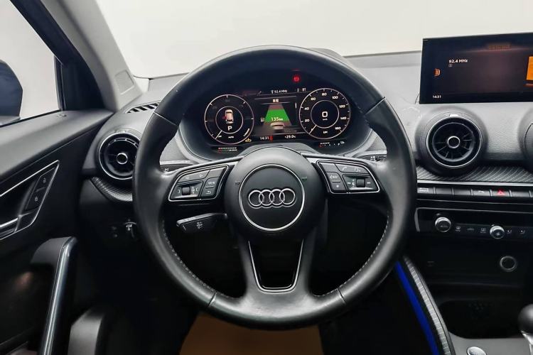 Used Audi Q2L e-tron 2019 Q2L e-tron Pure Electric Smart Enjoyment Model Steering Wheel
