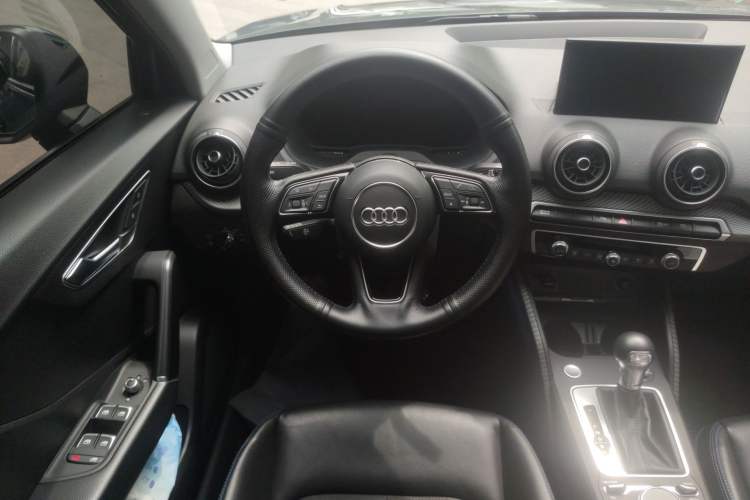 Used Audi Q2L e-tron 2019 Q2L e-tron Pure Electric Smart Enjoyment Model Steering Wheel