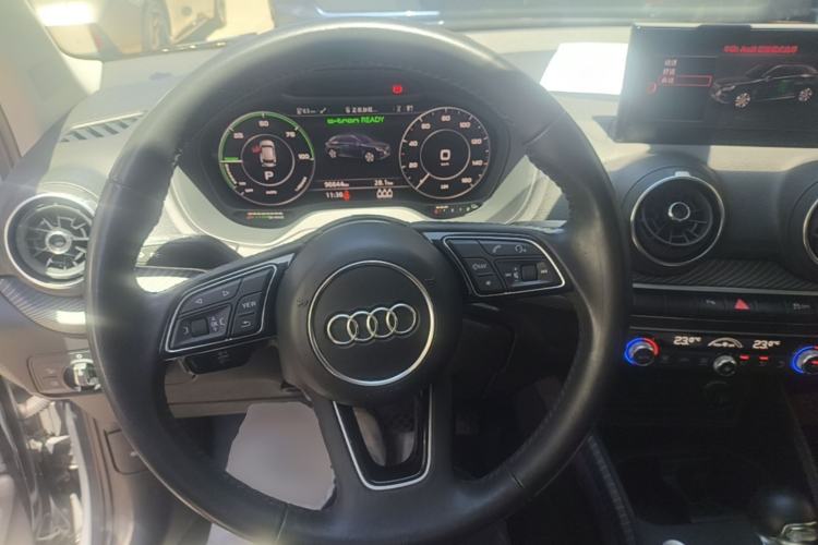 Used Audi Q2L e-tron 2019 Q2L e-tron Pure Electric Smart Style Steering Wheel