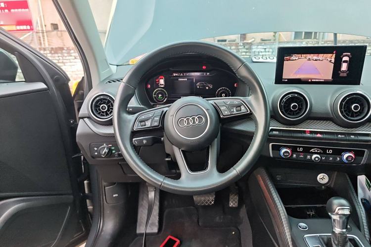 Used Audi Q2L e-tron 2019 Q2L e-tron Pure Electric Smart Style Steering Wheel