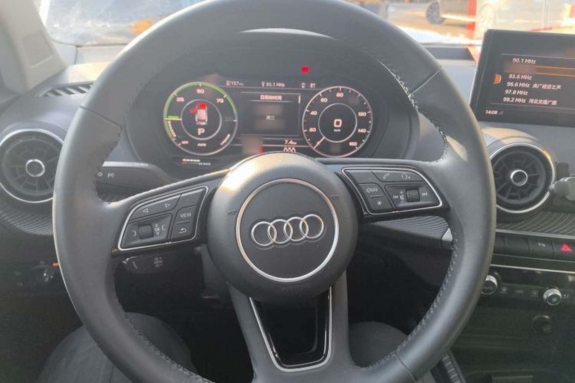 Used Audi Q2L e-tron 2019 Q2L e-tron Pure Electric Smart Style Steering Wheel