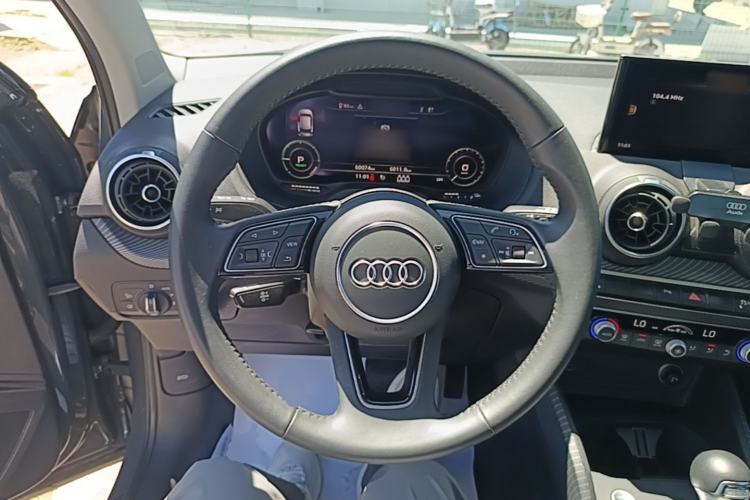 Used Audi Q2L e-tron 2019 Q2L e-tron Pure Electric Smart Style Steering Wheel